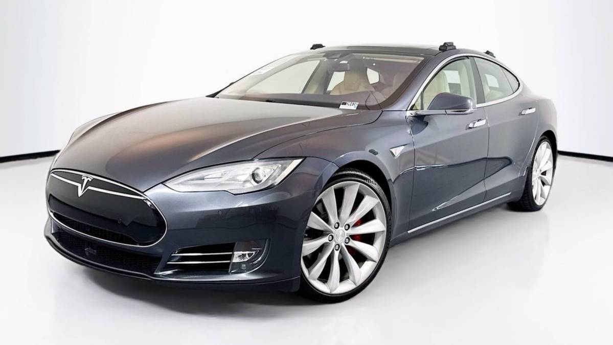 2015 Tesla Model S 5YJSA1E43FF112440