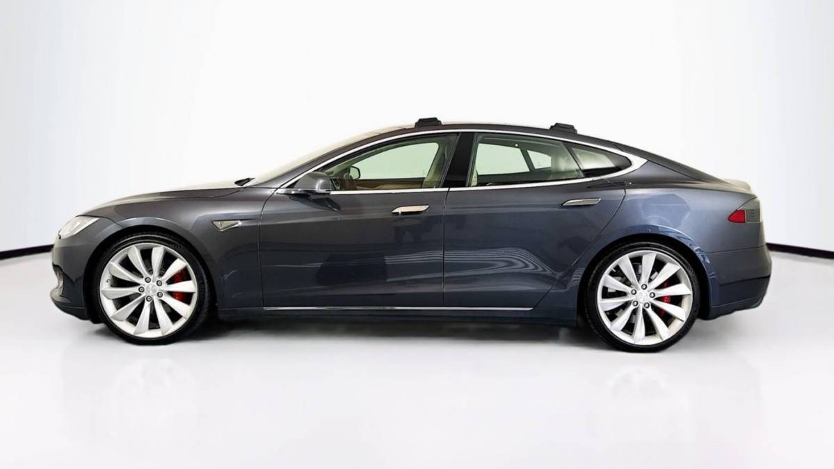 2015 Tesla Model S 5YJSA1E43FF112440