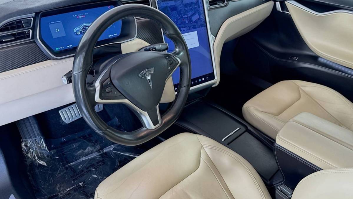 2015 Tesla Model S 5YJSA1E43FF112440