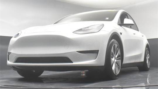 2021 Tesla Model Y 5YJYGAEE8MF142550