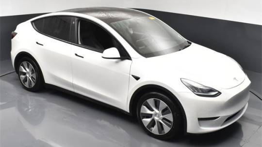 2021 Tesla Model Y 5YJYGAEE8MF142550