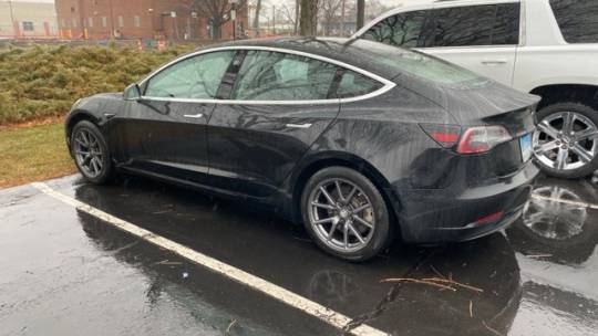 2018 Tesla Model 3 5YJ3E1EA8JF026421