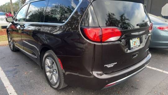 2018 Chrysler Pacifica 2C4RC1N77JR116202