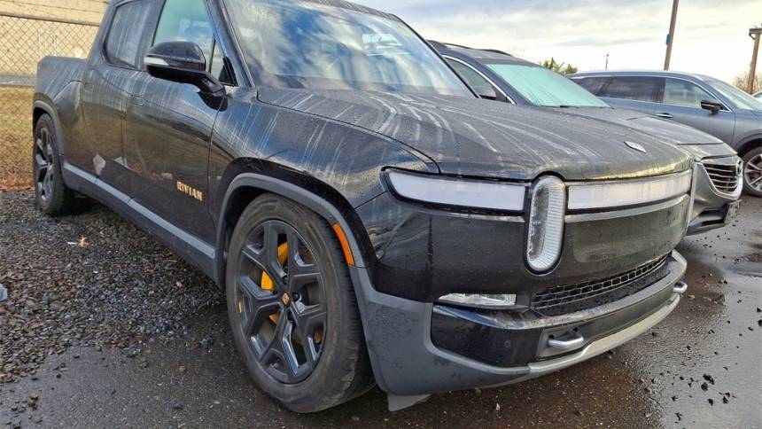 2022 Rivian R1T 7FCTGAAA5NN010646