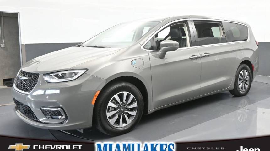 2022 Chrysler Pacifica 2C4RC1L76NR161026