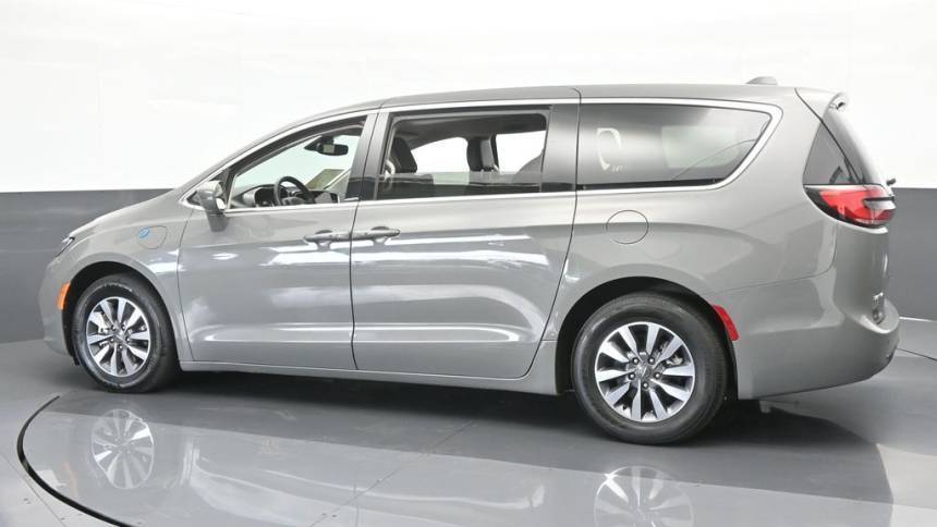 2022 Chrysler Pacifica 2C4RC1L76NR161026