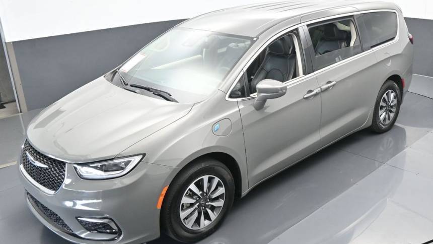 2022 Chrysler Pacifica 2C4RC1L76NR161026