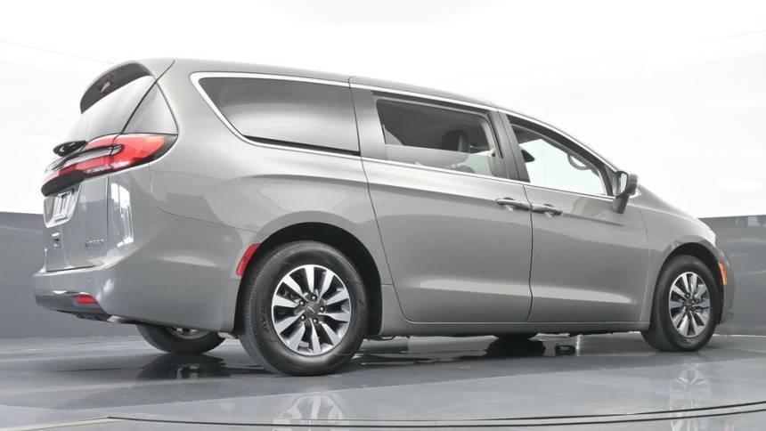 2022 Chrysler Pacifica 2C4RC1L76NR161026