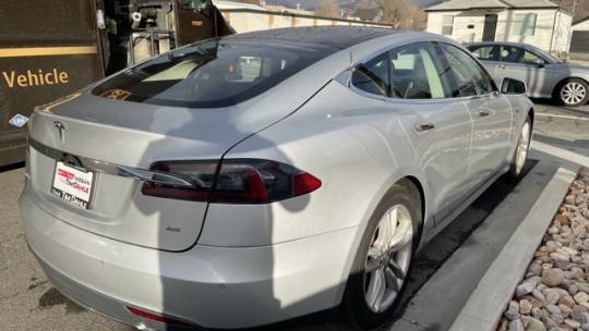 2014 Tesla Model S 5YJSA1H12EFP35211