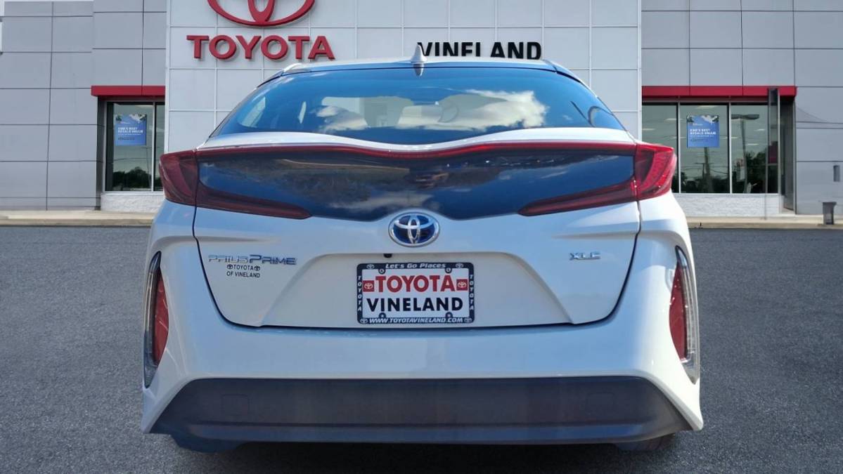 2022 Toyota Prius Prime JTDKAMFP5N3210259