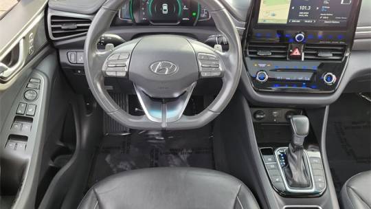 2020 Hyundai IONIQ KMHCX5LD8LU200086