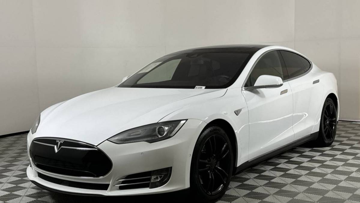 2016 Tesla Model S 5YJSA1E16GF124945