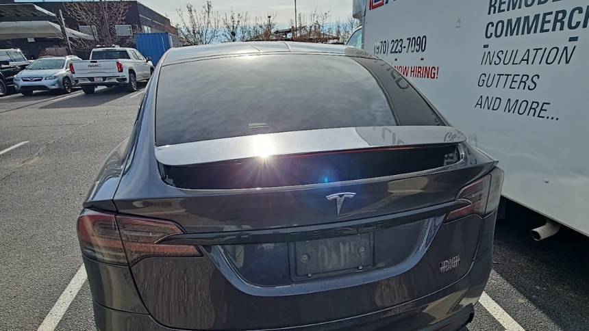 2022 Tesla Model X 7SAXCBE61NF341367