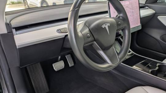 2018 Tesla Model 3 5YJ3E1EB0JF085472