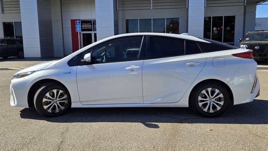 2022 Toyota Prius Prime JTDKAMFPXN3220852