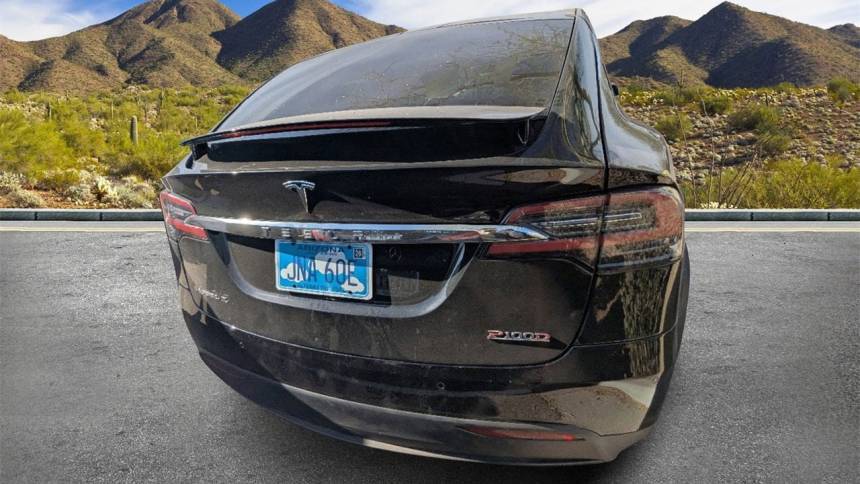 2017 Tesla Model X 5YJXCBE47HF068810