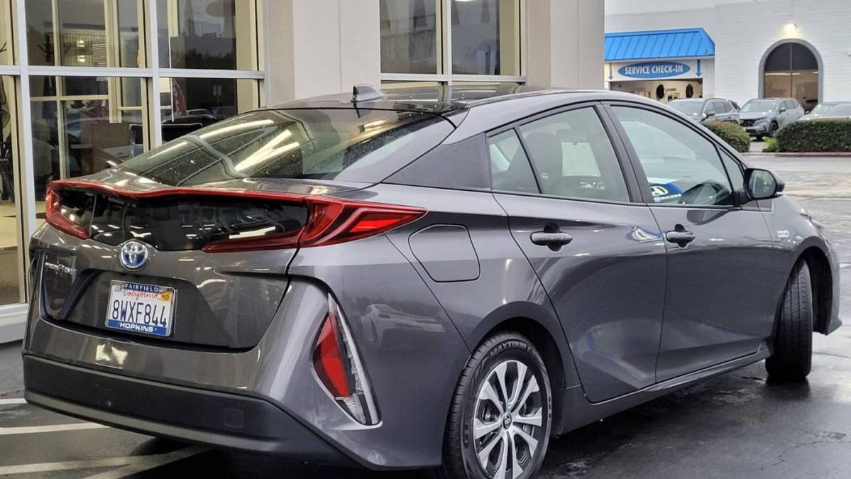 2021 Toyota Prius Prime JTDKAMFP4M3195316