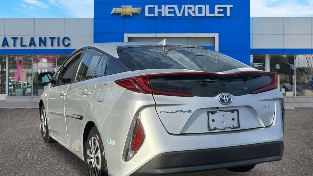 2021 Toyota Prius Prime JTDKAMFP6M3193356