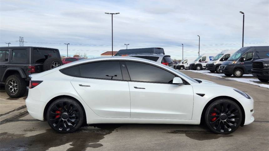 2023 Tesla Model 3 5YJ3E1EC0PF423518