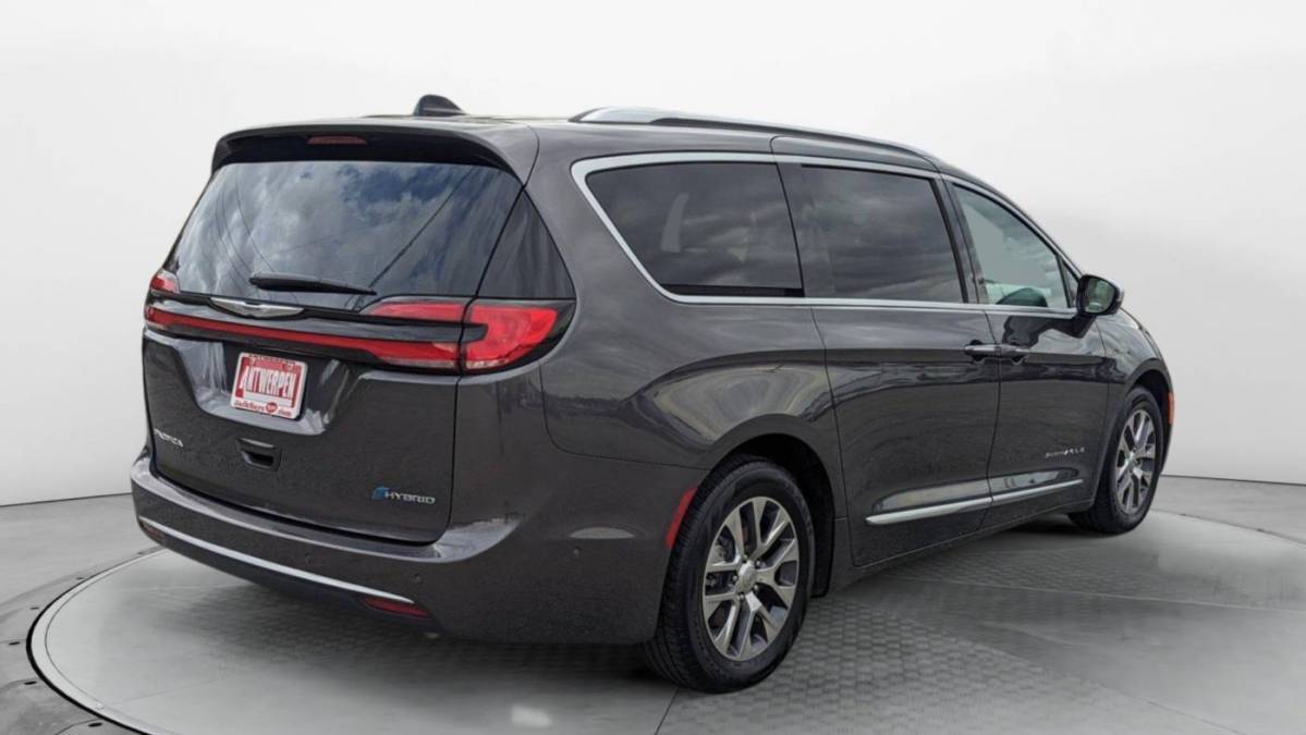 2023 Chrysler Pacifica 2C4RC1N73PR518355