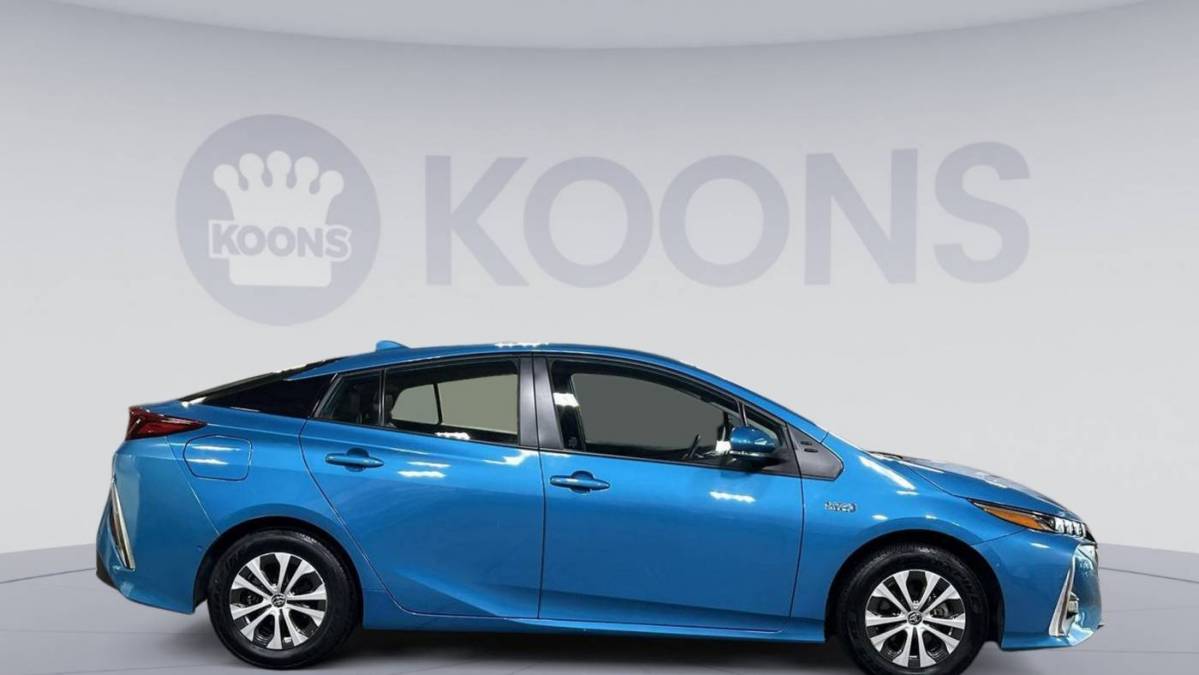 2022 Toyota Prius Prime JTDKAMFP1N3228032