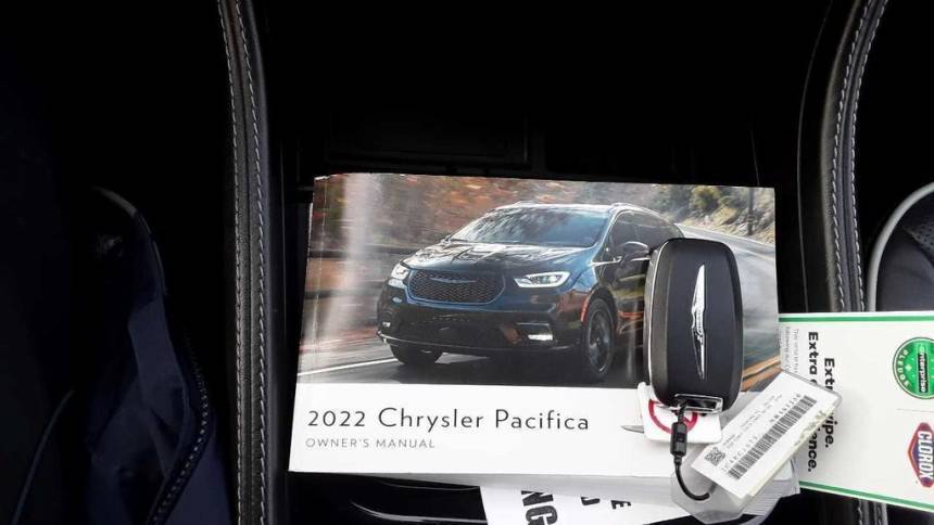 2022 Chrysler Pacifica 2C4RC1S73NR161230