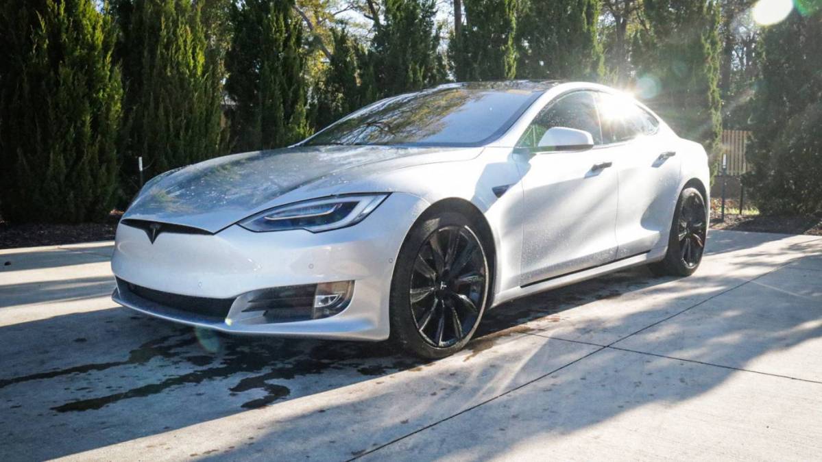 2018 Tesla Model S 5YJSA1E22JF243771