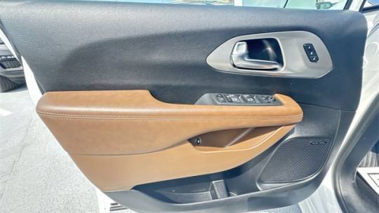 2021 Chrysler Pacifica 2C4RC1S76MR510931