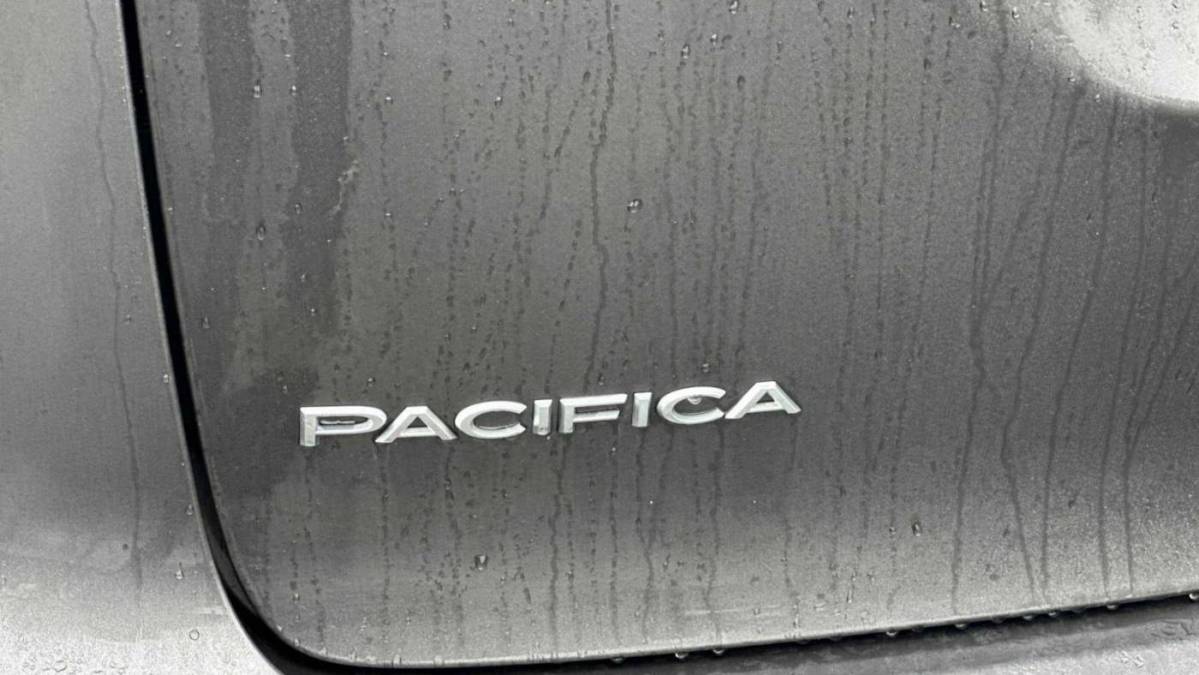 2022 Chrysler Pacifica 2C4RC1N7XNR111047