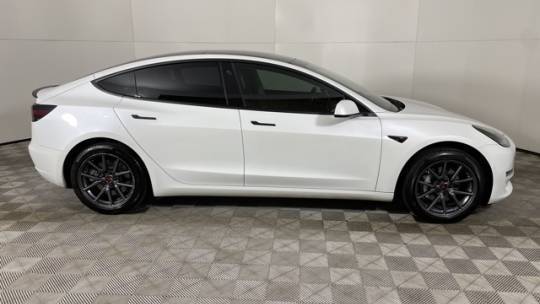 2018 Tesla Model 3 5YJ3E1EA2JF005807