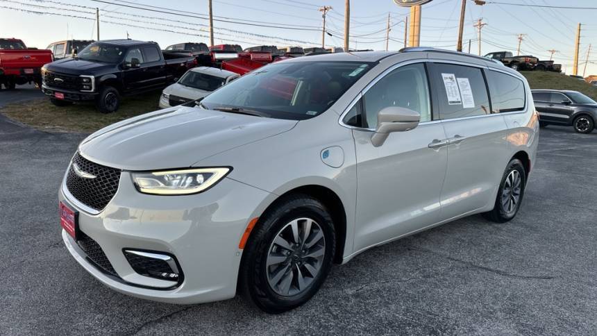 2021 Chrysler Pacifica 2C4RC1L74MR590227