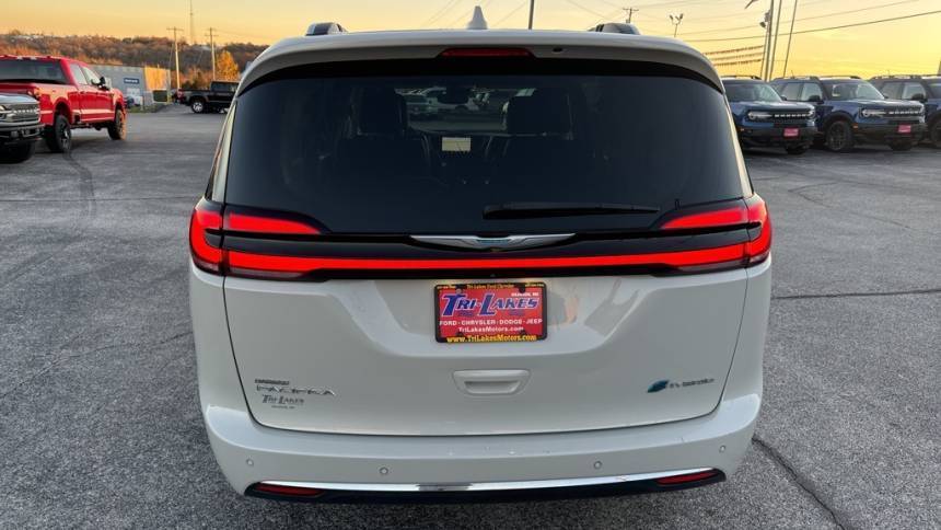 2021 Chrysler Pacifica 2C4RC1L74MR590227