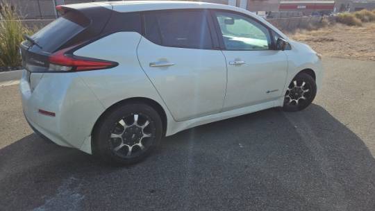 2018 Nissan LEAF 1N4AZ1CP5JC302348