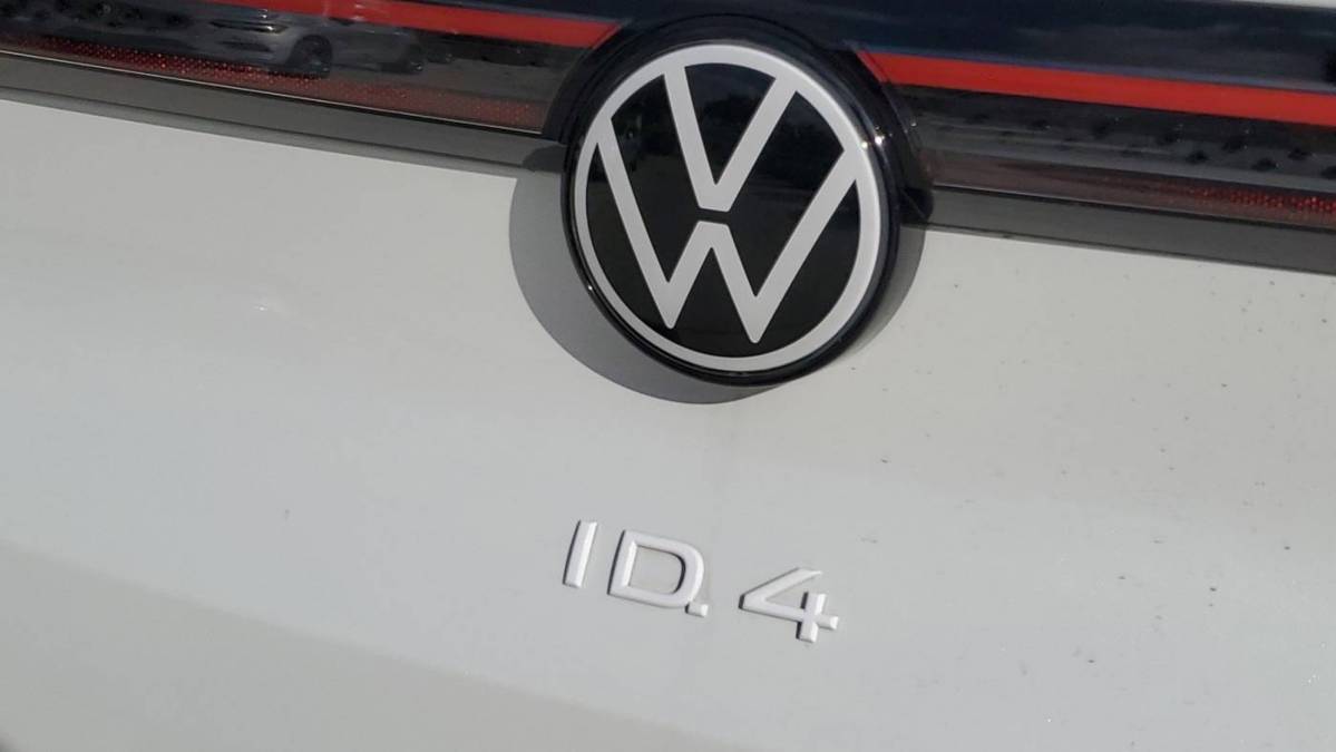 2023 Volkswagen ID.4 1V2FMPE89PC012421