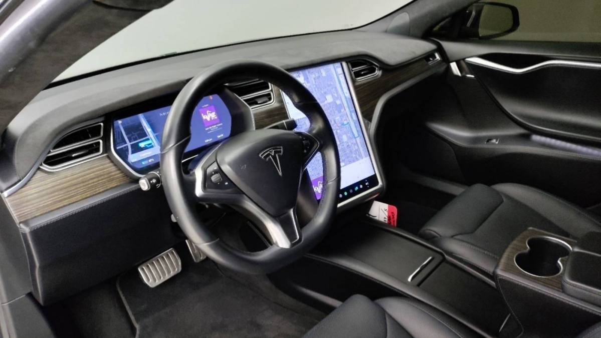 2017 Tesla Model S 5YJSA1E16HF176366