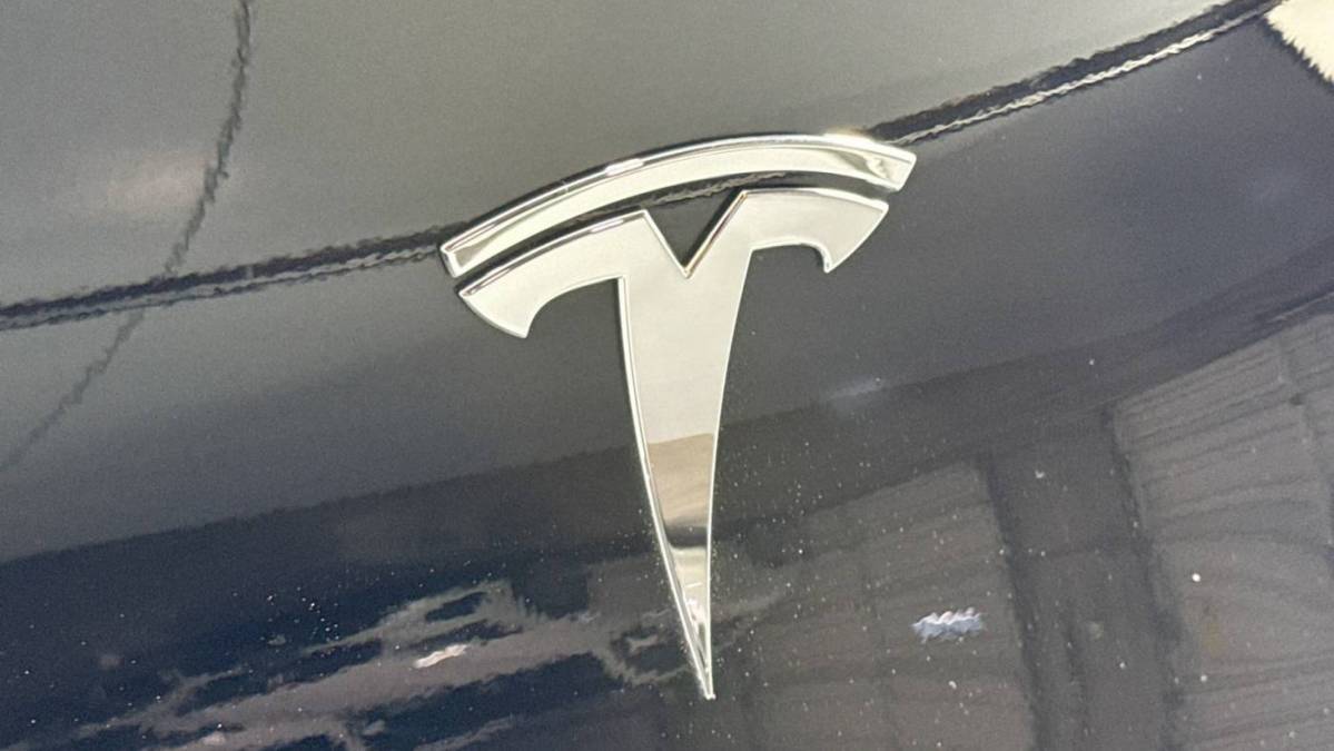 2021 Tesla Model Y 5YJYGDEE9MF246448