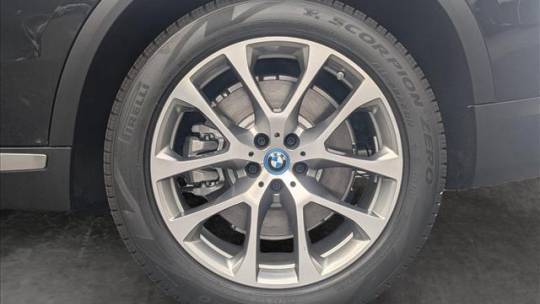 2025 BMW X5 5UX43EU04S9Y16755