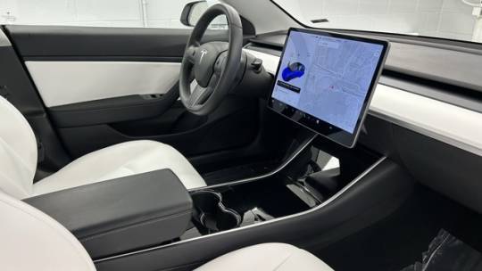 2019 Tesla Model 3 5YJ3E1EB5KF494665