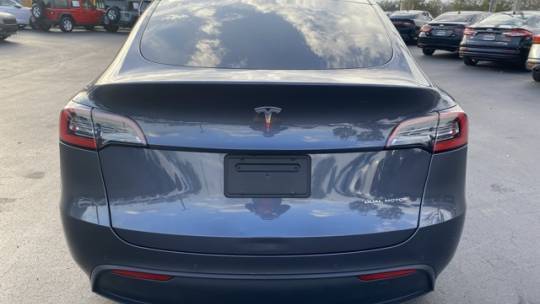 2021 Tesla Model Y 5YJYGAEE3MF136591