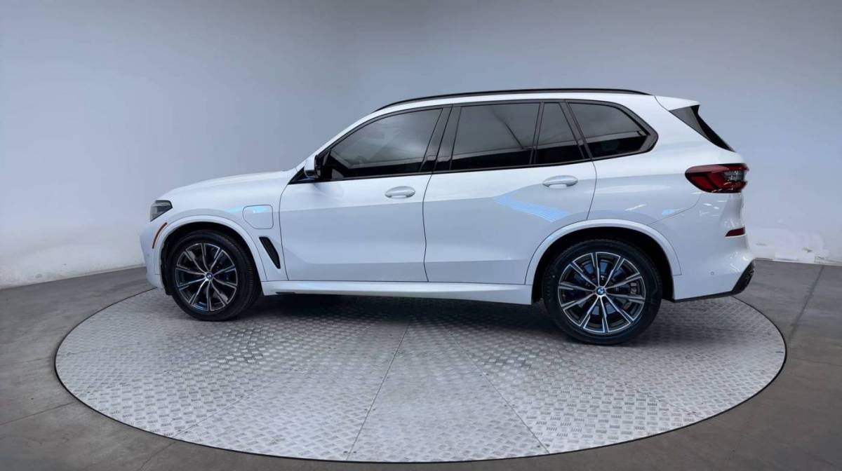 2021 BMW X5 5UXTA6C09M9G05470