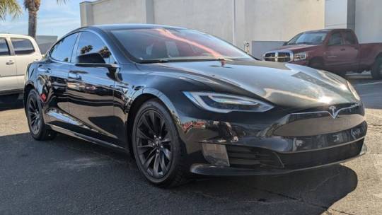 2017 Tesla Model S 5YJSA1E28HF176877