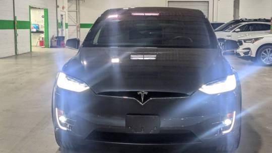 2017 Tesla Model X 5YJXCBE2XHF060943