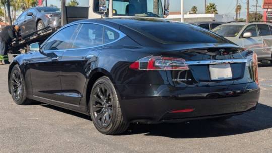 2017 Tesla Model S 5YJSA1E28HF176877