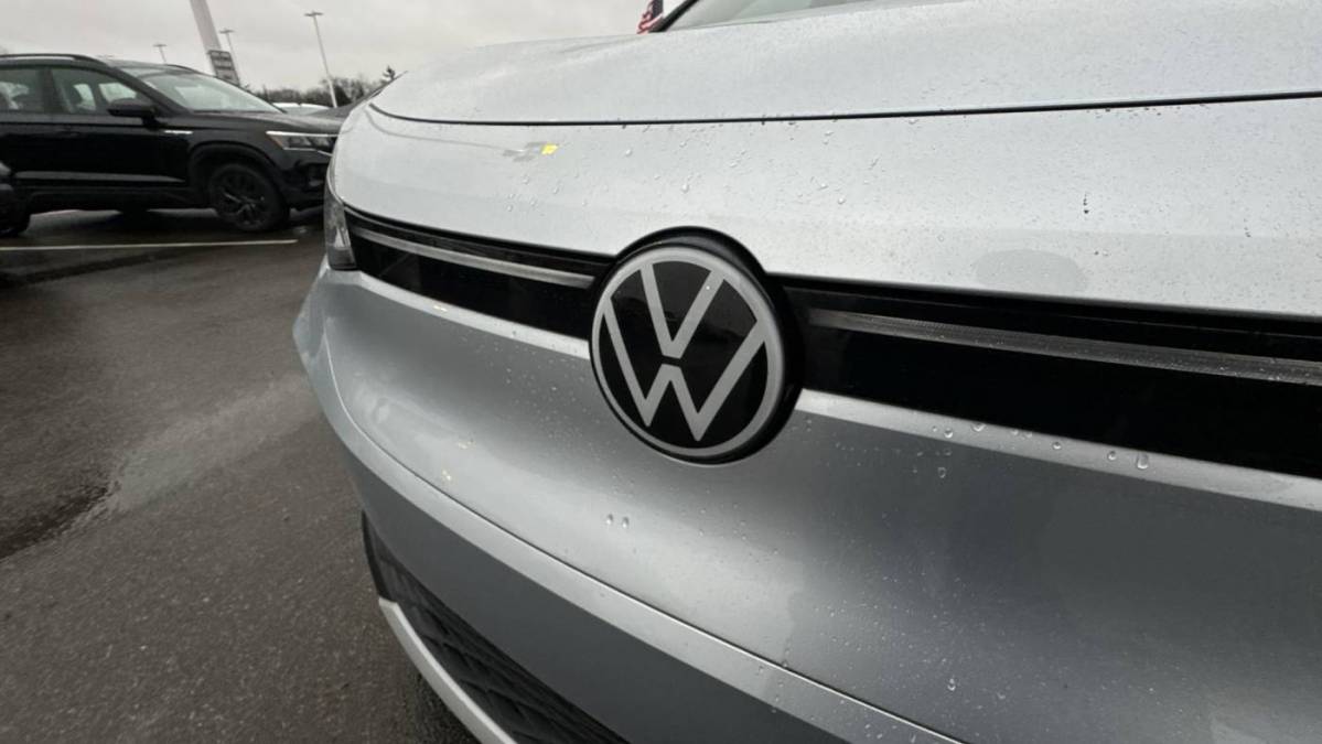 2021 Volkswagen ID.4 WVGKMPE27MP057305