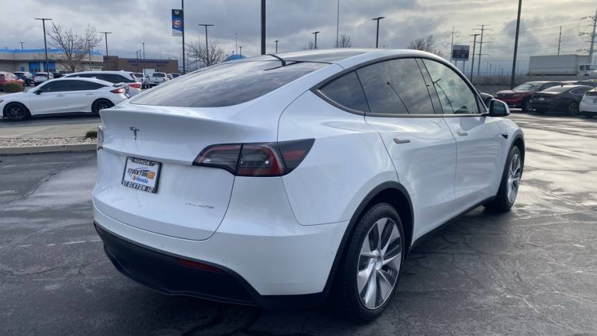 2021 Tesla Model Y 5YJYGDEE4MF188488