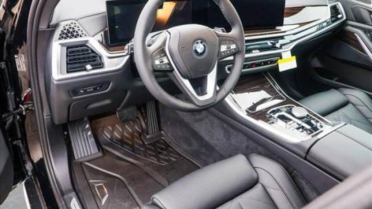 2025 BMW X5 5UX43EU02S9Y70250