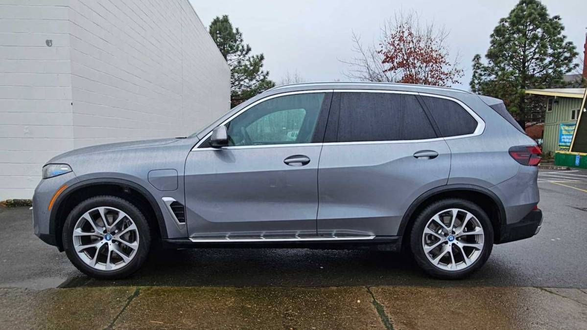 2025 BMW X5 5UX43EU09S9W93647