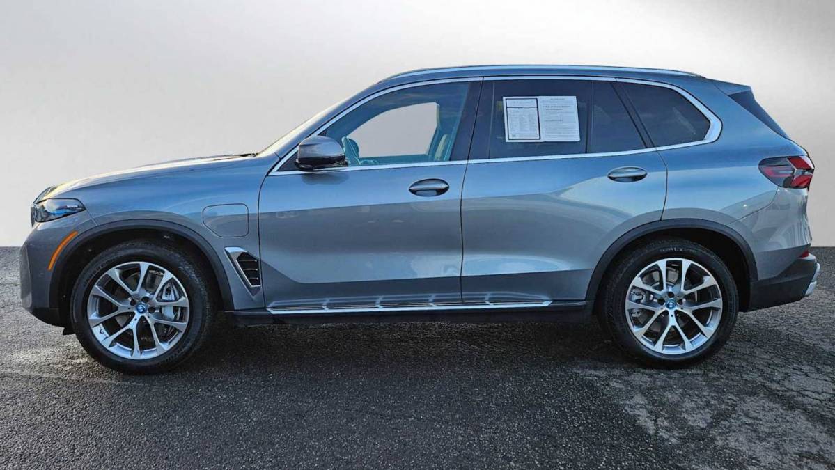 2025 BMW X5 5UX43EU09S9W94295