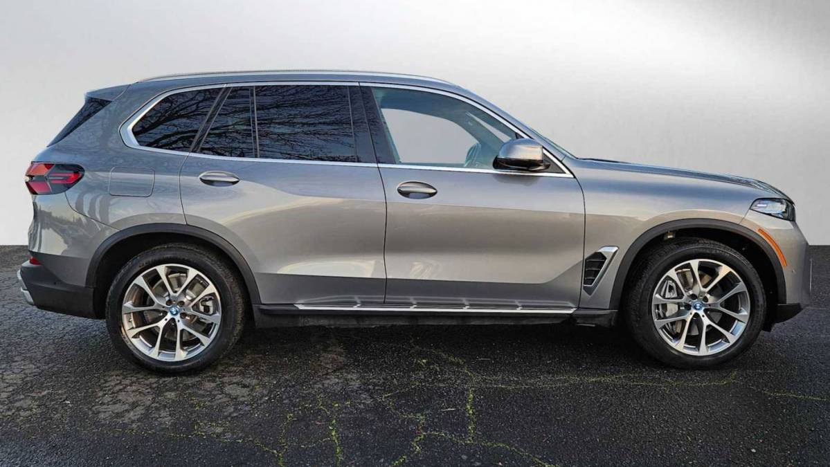 2025 BMW X5 5UX43EU09S9W94295