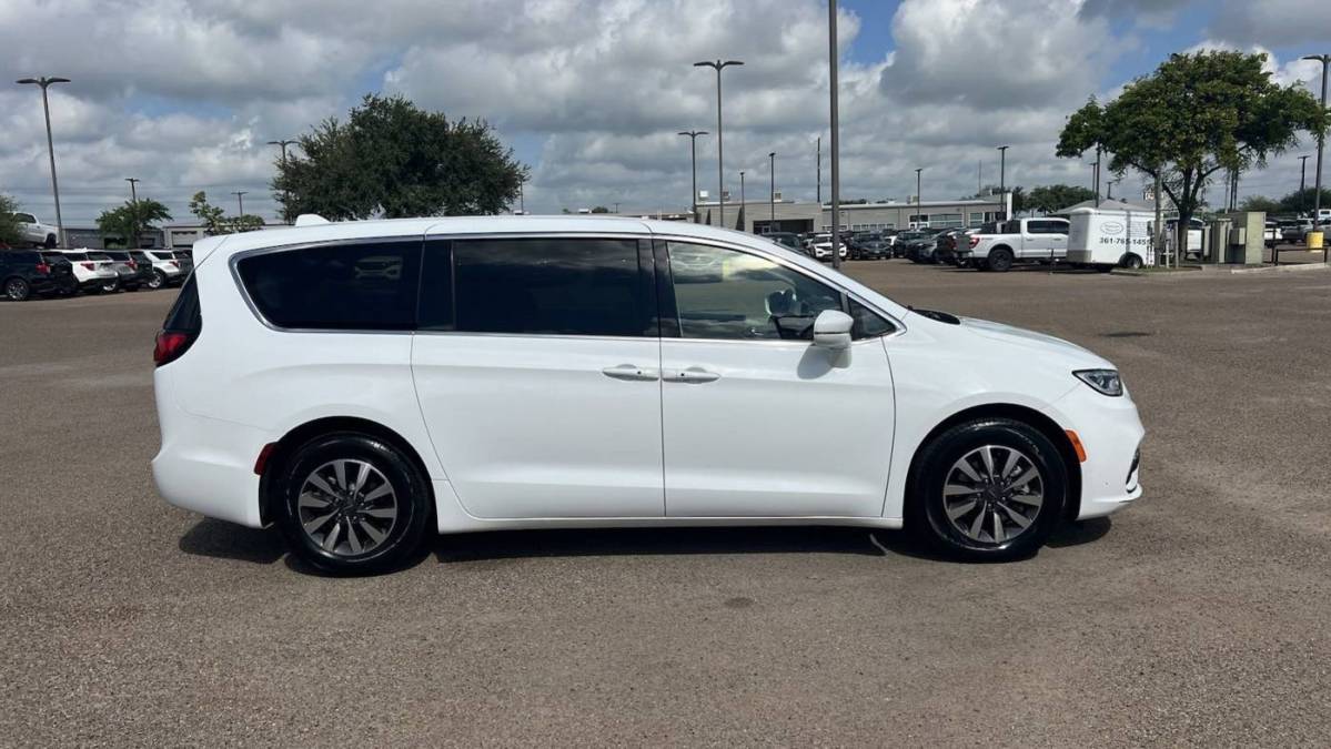 2022 Chrysler Pacifica 2C4RC1L78NR140906